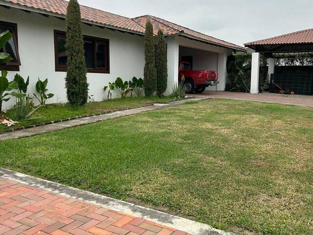 #12 - Casa para Venta en Samborondón - G
